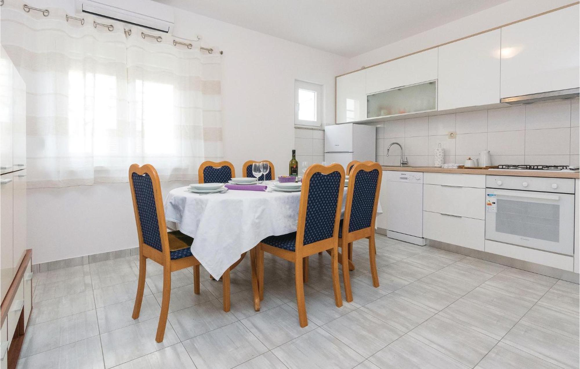 Stunning Home In Zadar With Kitchen Phòng bức ảnh
