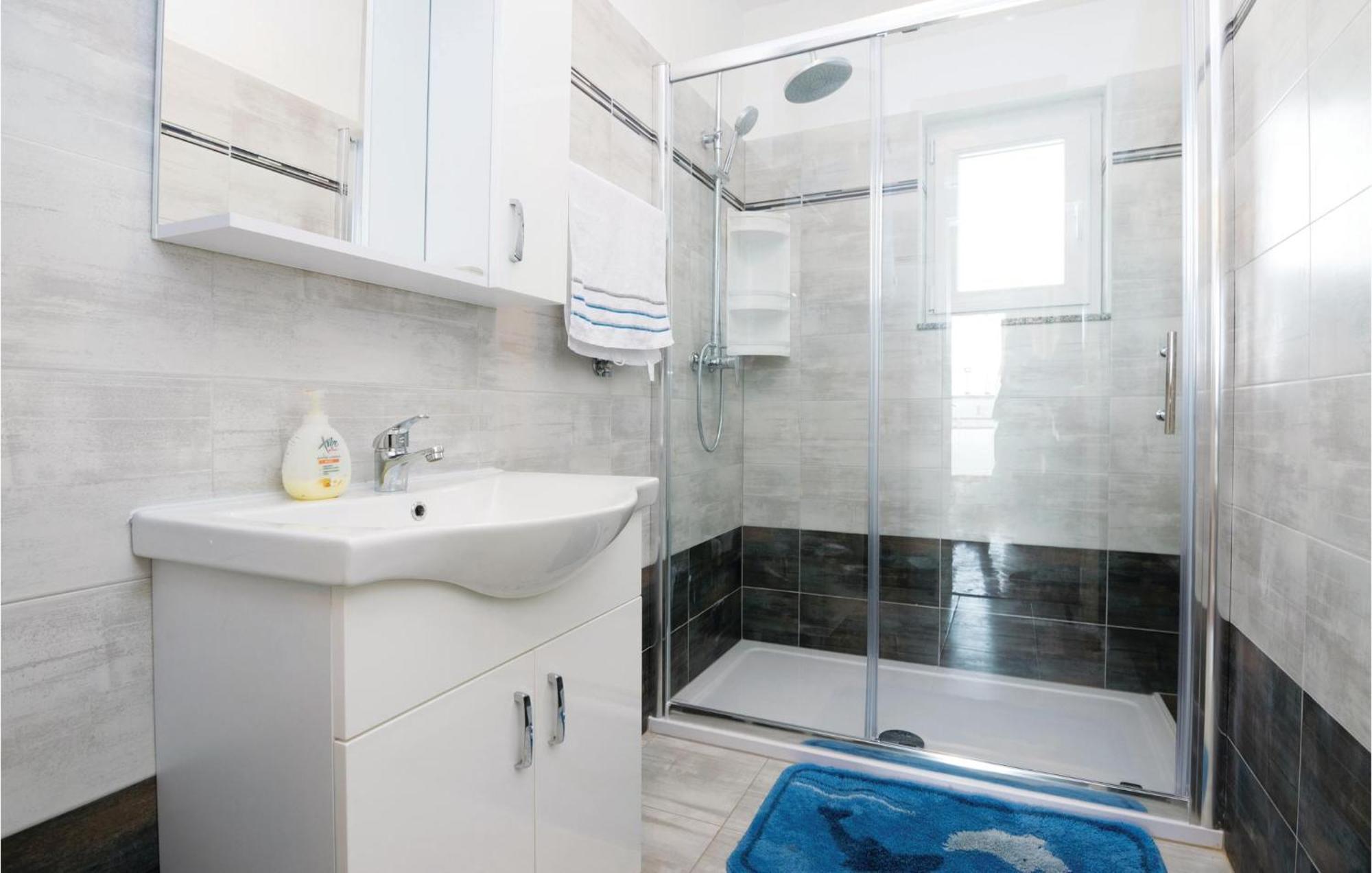 Stunning Home In Zadar With Kitchen Ngoại thất bức ảnh