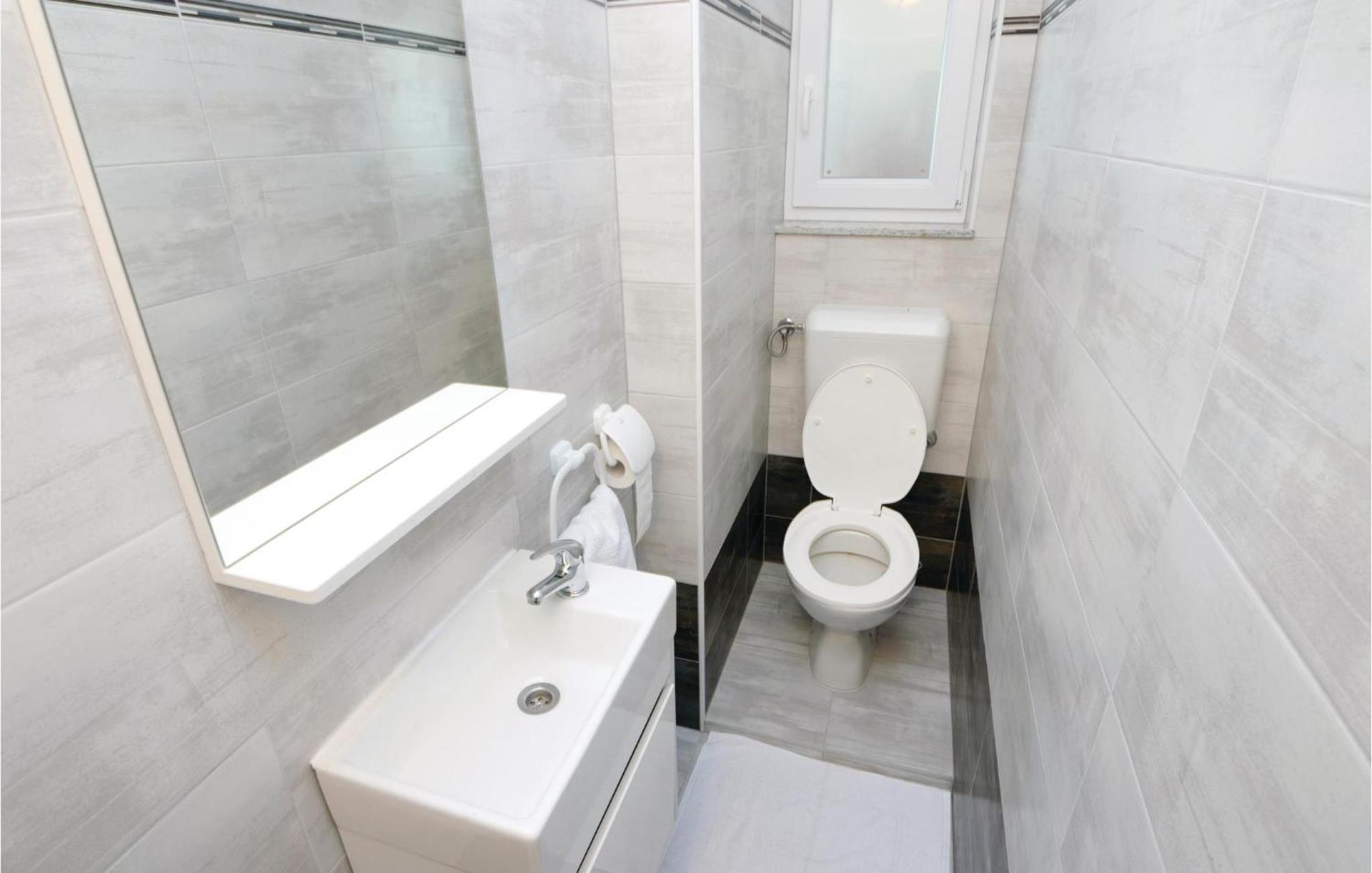 Stunning Home In Zadar With Kitchen Ngoại thất bức ảnh
